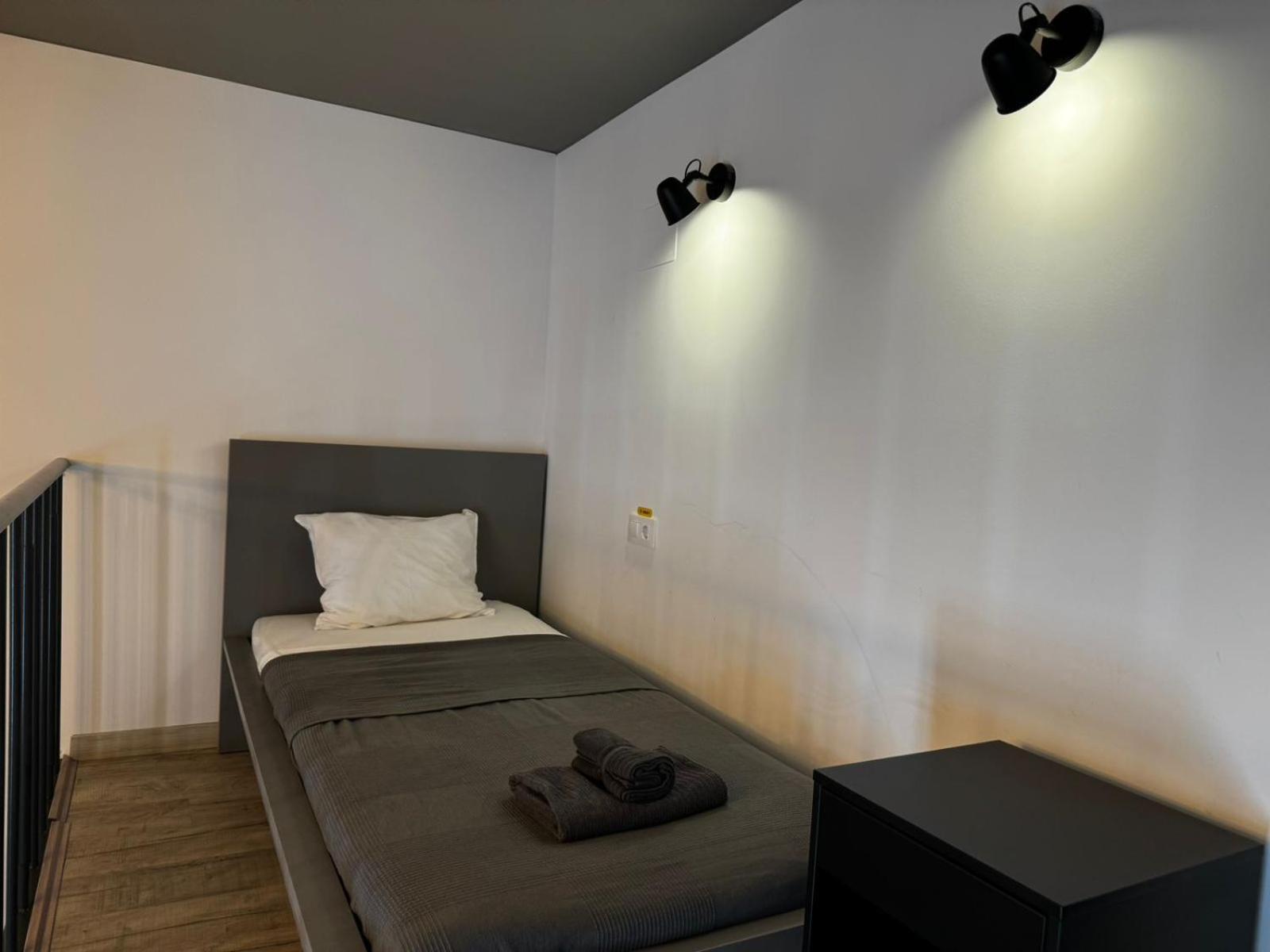 Melia Y Fuster 23c * València